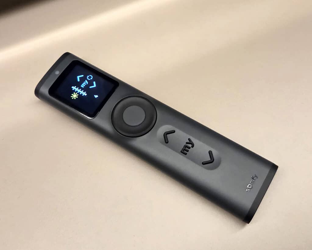 16 csatornás Somfy Ysia Patio io távirányító az árnyékolástechnika világában