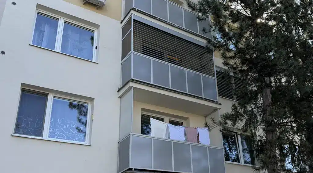 Balkón so žalúziami NEVA - renovácia