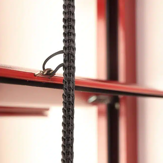 Rebríček žalúzie vystužený kevlarom