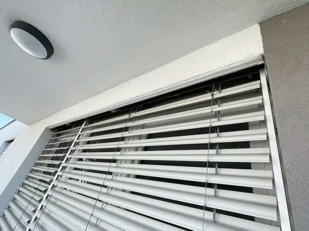 Beépíthető a zsaluzia a meglévő redőnytokba